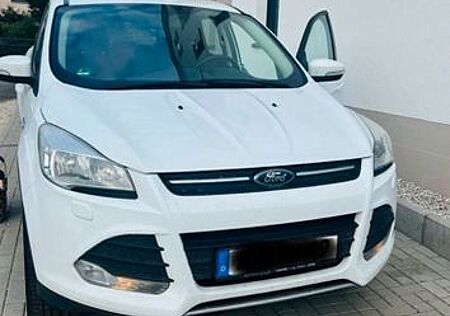 Ford Kuga 1,6 EcoBoost 4x4 134kW Titanium Autom. ...