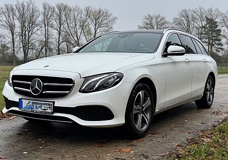 Mercedes-Benz E 220 d T Autom*Pano*Standhz*Distronic*Ambiente*