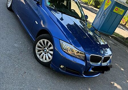 BMW 318i -