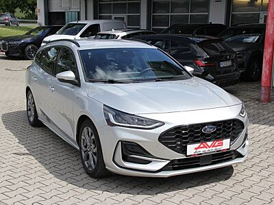 Ford Focus Turnier 125PS ST-LINE LED Tempomat 17Zoll