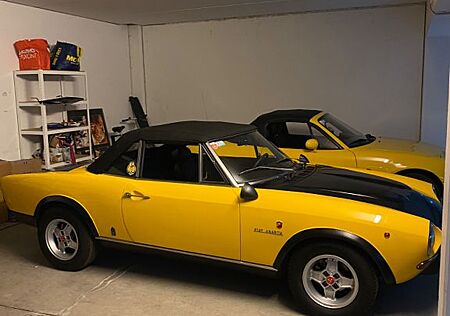 Fiat 124 Spider
