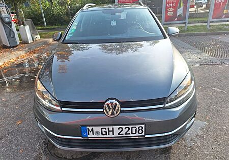 VW Golf Volkswagen 1.6 TDI SCR DSG Trendline Variant Trendline