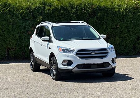 Ford Kuga 2.0 TDCI Aut. Titanium AWD/PANO/NAVI/LEDER