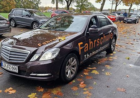 Mercedes-Benz E 200 CGI Automatik/Xenon+/Neue Steuerkette.....