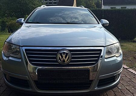 VW Passat Variant Volkswagen Passat 1.6 TÜV NEU/ÖL NEU/KLIMA/SITZH. V+H/ETC.