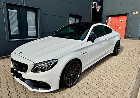Mercedes-Benz C 63 AMG C 63 S Coupé | Night-Paket | Panorama | 360°-Kam