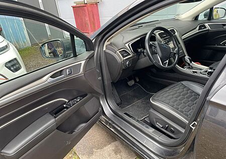 Ford Mondeo 2,0 EB 177kW Vignale Turnier Auto Vignale