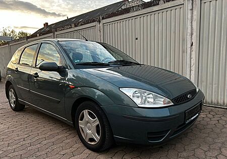 Ford Focus 1.6 tüv neu automatik Shz Radio