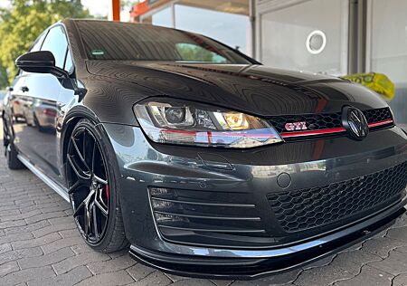 VW Golf Volkswagen VII Lim. GTI Performance BMT*Remus AGA*