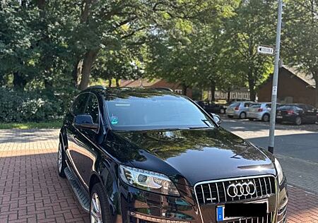 Audi Q7 S-Line V12 Optik extra breite Reifen Bose