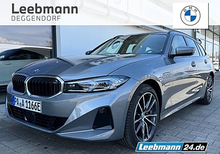 BMW 330e Touring Innovationspaket/AHK/DrivAssiProf.