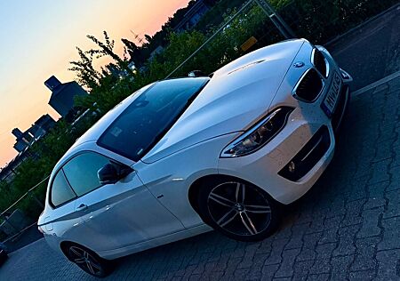 BMW 218d Coupé Sport Line Sport Line