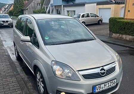 Opel Zafira 1.9 CDTI 88kW -