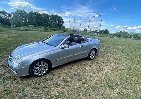 Mercedes-Benz CLK 320 CDI ELEGANCE Cabriolet