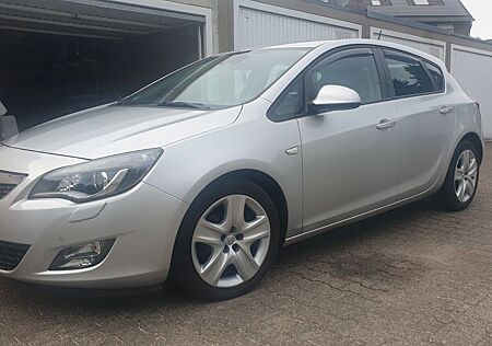 Opel Astra 1.6 Sport Automatik Sport
