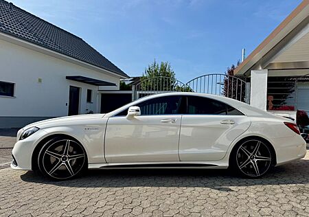 Mercedes-Benz CLS 63 AMG Mercedes-AMG CLS 63 4MATIC Merced...