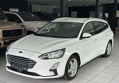 Ford Focus Turnier C&C*AUTOMATIK*AHK*LED*WINTER*8-F*