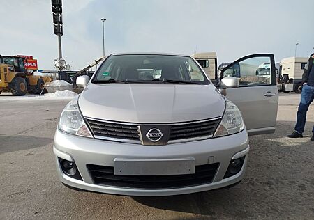 Nissan Tiida 1.8 acenta acenta