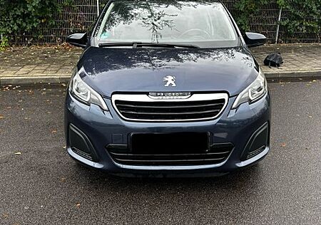 Peugeot 108 TÜV bis 2027 | Scheckheftgepflegt