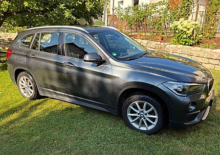 BMW X1 xDrive18d - Advantage - AHK