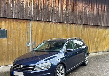 VW Passat Variant Volkswagen 2.0 TDI DSG 130kW R-Line BMT ...