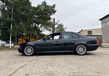 BMW 540i A -
