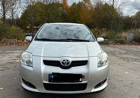 Toyota Auris 1.6 VVT-i Executive Executive