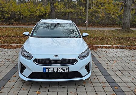Kia Cee'd Sportswagon 1.6 GDI Plug-In Hybrid Vis...