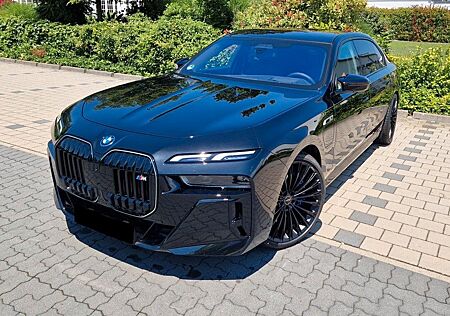 BMW 760 M760e xDrive Limousine