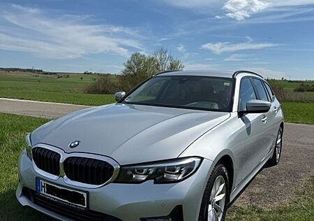 BMW 320d Touring Sport Line Automatik Sport Line
