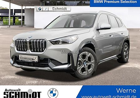 BMW iX1 xDrive30 AHK Adaptives Fahrwerk Sportsitze