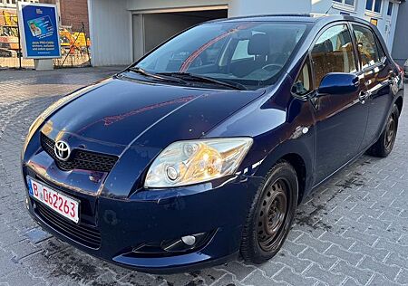 Toyota Auris 2,0-l-D-4D Sol