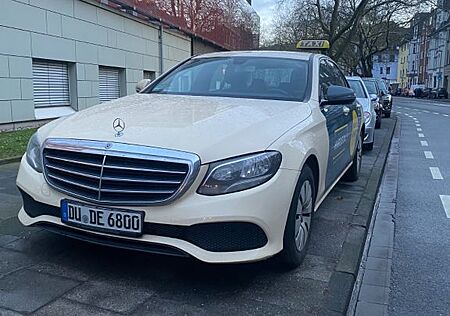 Mercedes-Benz E 200 d Autom. - Taxi