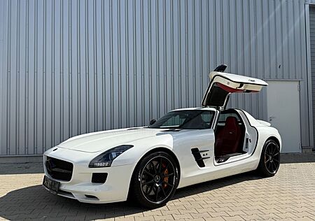 Mercedes-Benz SLS AMG Coupe B&O / Carbon