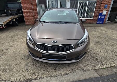 Kia ANDERE Ceed Sportswagon Edition 7