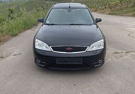 Ford Mondeo ST220 Liebhaberfahrzeug