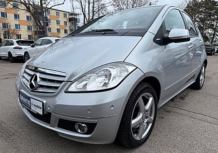 Mercedes-Benz A 200 AUT~Navi~Leder~Pano~AHK~El.Sitz~PDC~