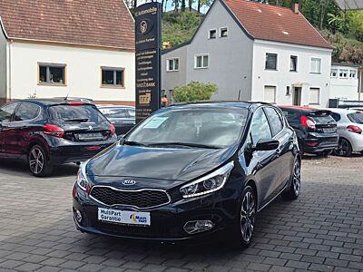 Kia cee'd Platinum *PANORAMA*LEDER*KAMERA*EDITION*