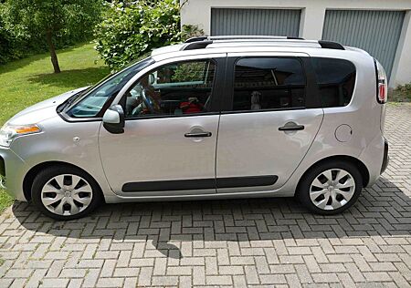 Citroën C3 Picasso VTi 95 neu bereift