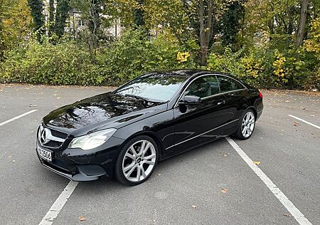 Mercedes-Benz E 220 Coupé CDI -