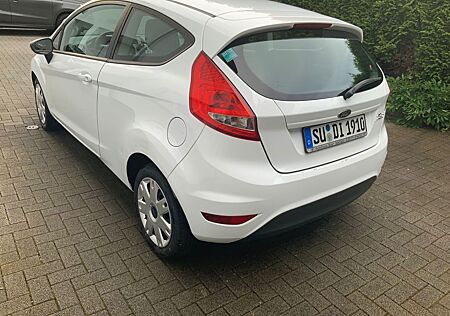 Ford Fiesta 1,25 44kW Trend Weiß
