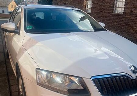 Skoda Octavia 1.6 TDI Ambition Combi Ambition