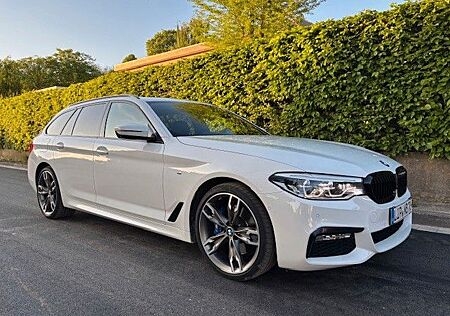 BMW 530d xDrive Touring A - M Paket