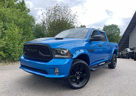 Dodge RAM 1500 HEMI 5.7L CREW CAB SPORT HOCH & BREIT