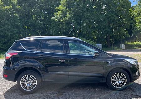 Ford Kuga 2,0 TDCi 4x2 110kW Titanium