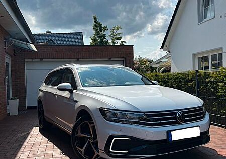 VW Passat Variant Volkswagen 1.4 TSI DSG GTE Variant GTE