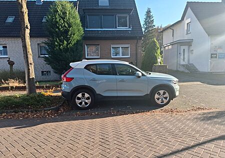 Volvo XC 40 XC40 T4 Momentum Geartronic Momentum