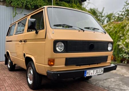 Volkswagen T3 Caravelle Automatik 8-Sitzer top Zustand