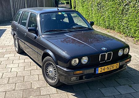 BMW 325