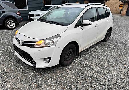 Toyota Verso Life